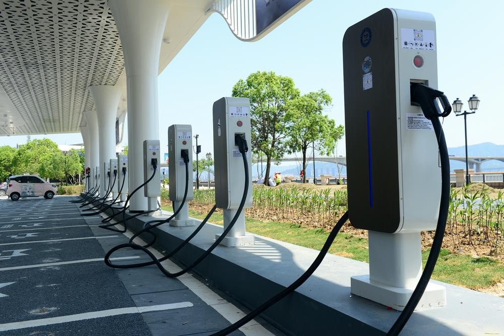 未來趨勢：新能源充電樁市場機遇與挑戰！