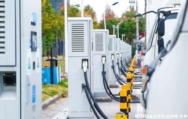 汽車充電樁廠家直銷可以做到品質(zhì)與價(jià)格的雙重優(yōu)勢！