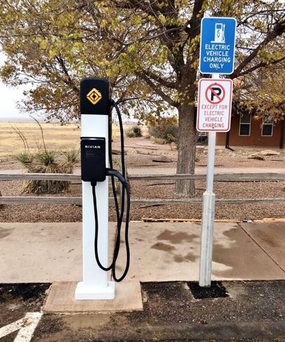 物聯(lián)網(wǎng)時代：新能源充電樁連接未來的驅(qū)動力