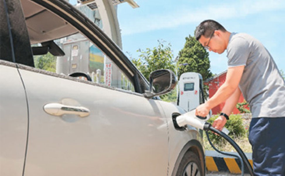 汽車(chē)充電樁技術(shù)創(chuàng)新行業(yè)應(yīng)用：引領(lǐng)綠色出行新潮流